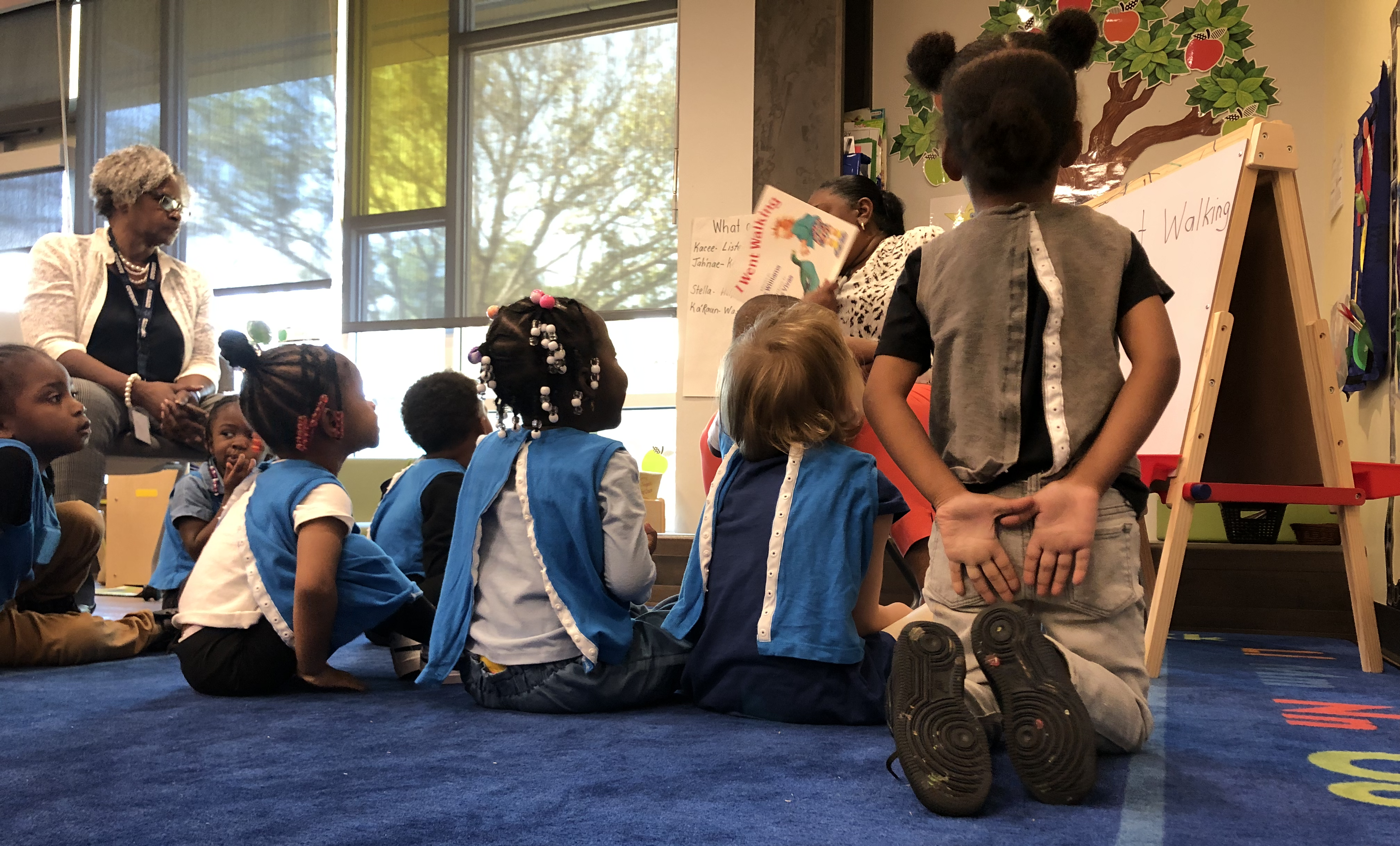 Porter-Leath-children-at-story-time
